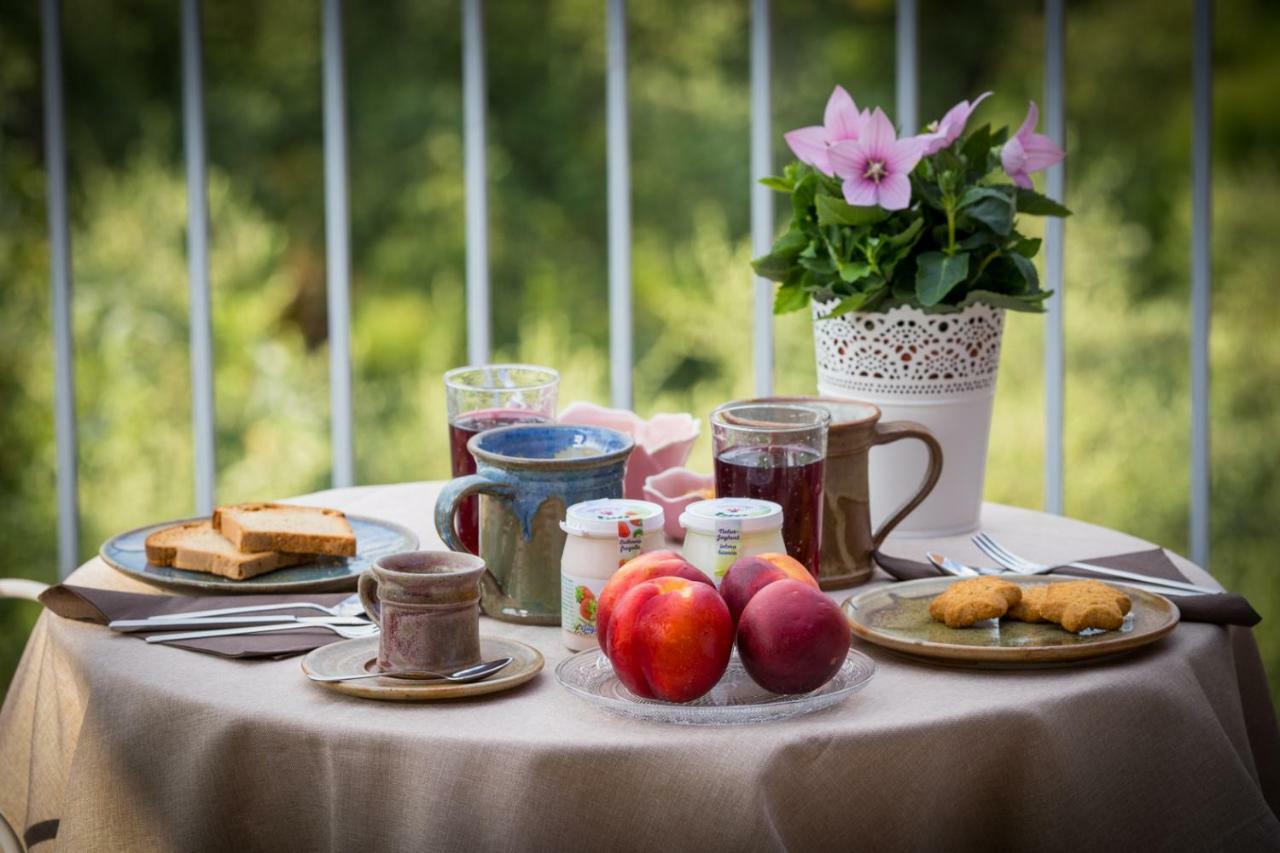 Bio B&B Vivere La Vita Polpenazze del Garda Buitenkant foto